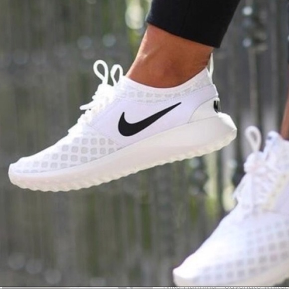 Nike Shoes - NWT Nike juvenate white